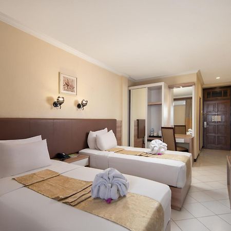 Royal Hotel Tretes Prigen Εξωτερικό φωτογραφία