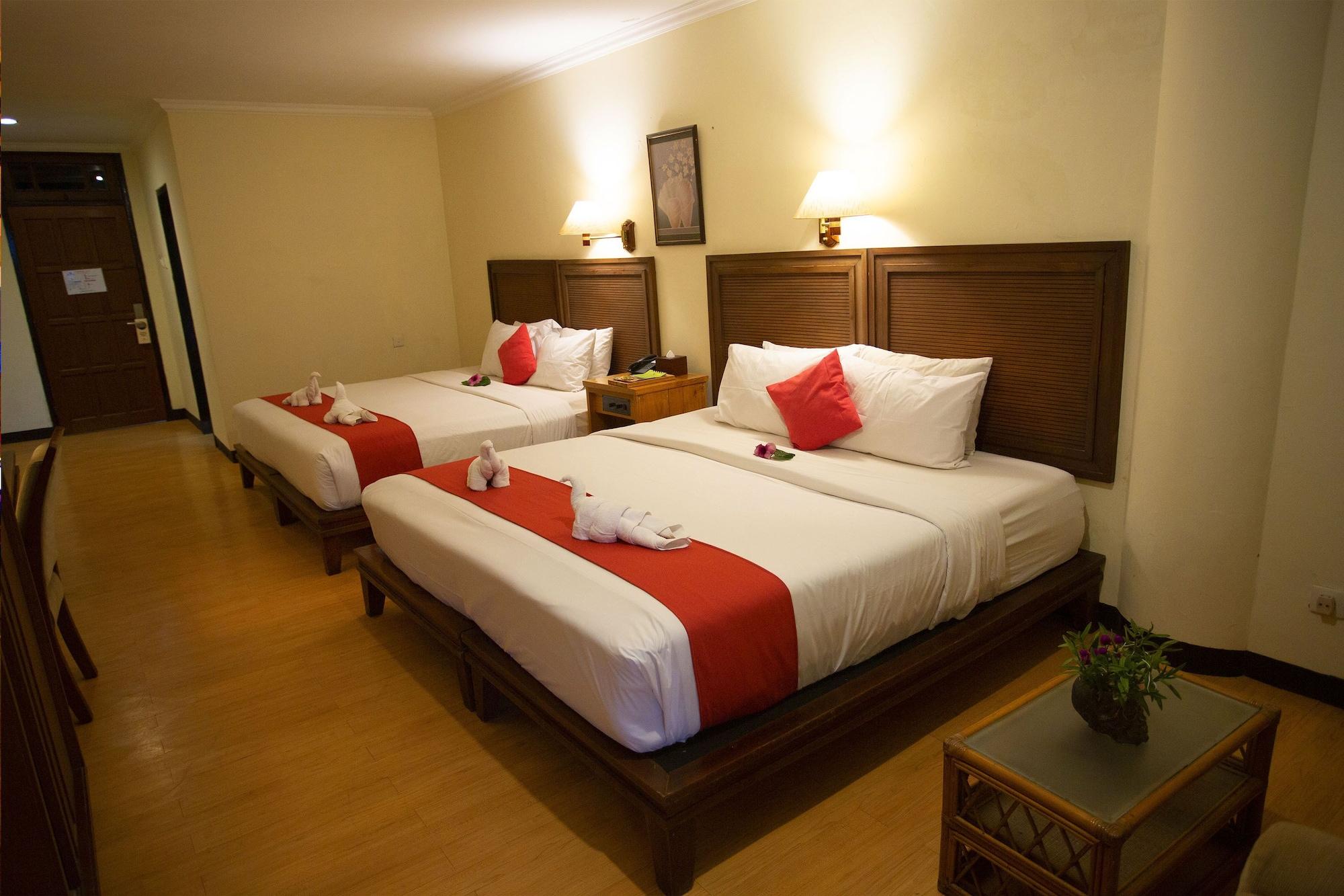 Royal Hotel Tretes Prigen Εξωτερικό φωτογραφία