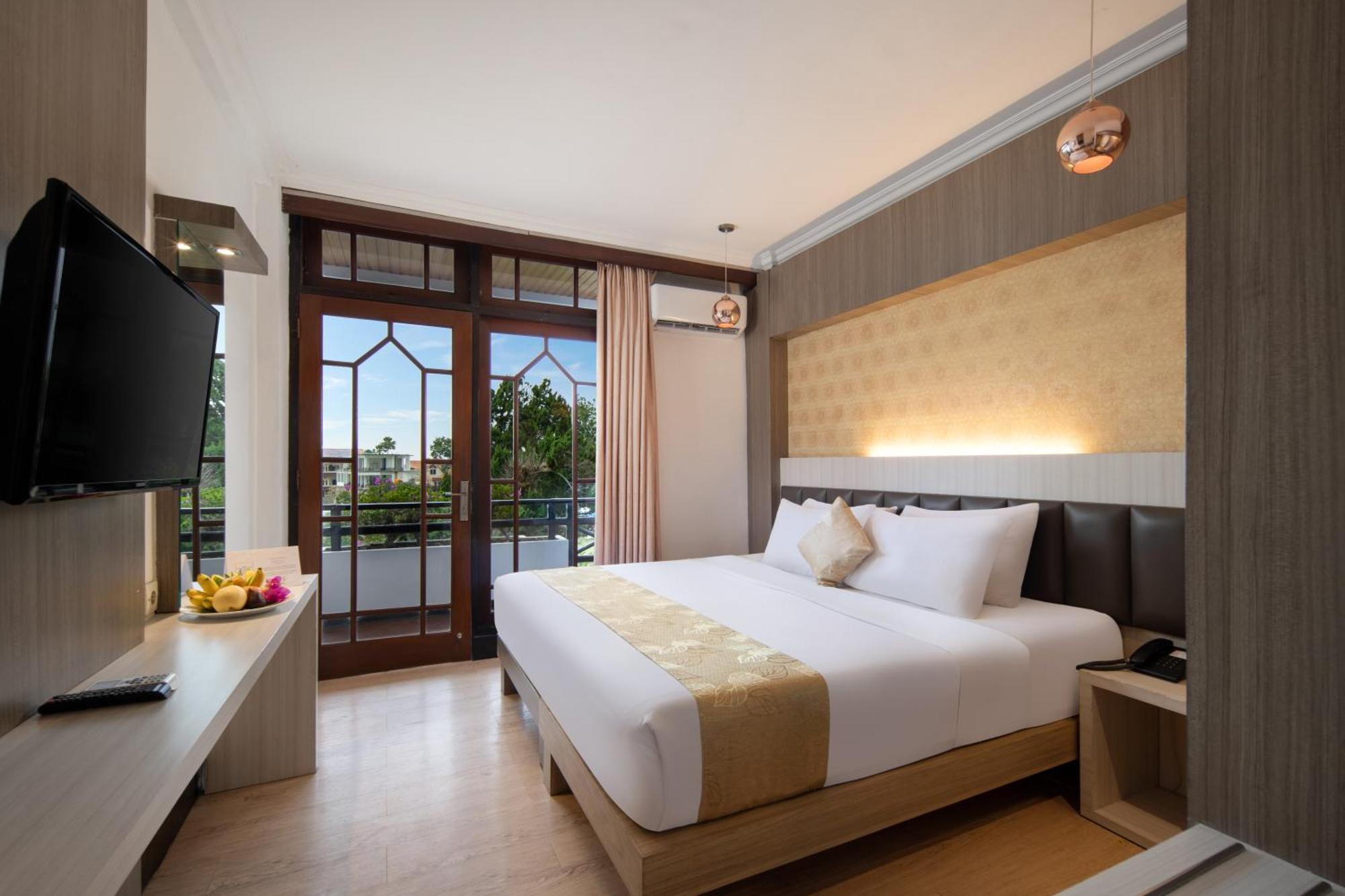 Royal Hotel Tretes Prigen Εξωτερικό φωτογραφία