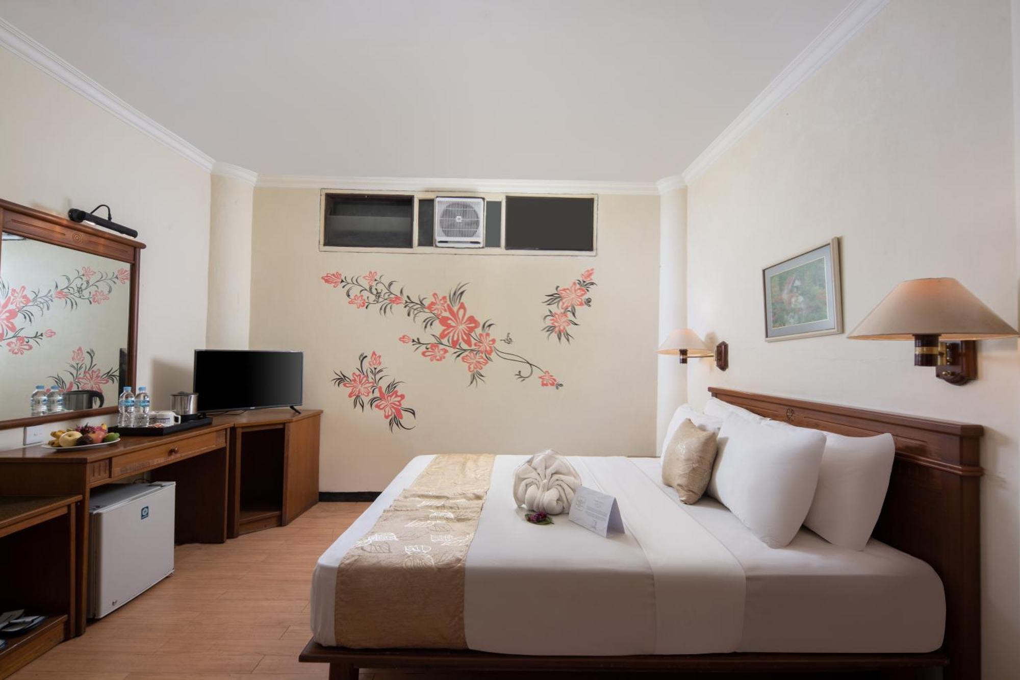 Royal Hotel Tretes Prigen Εξωτερικό φωτογραφία